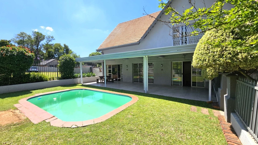 6 Bedroom Property for Sale in Schoemansville North West